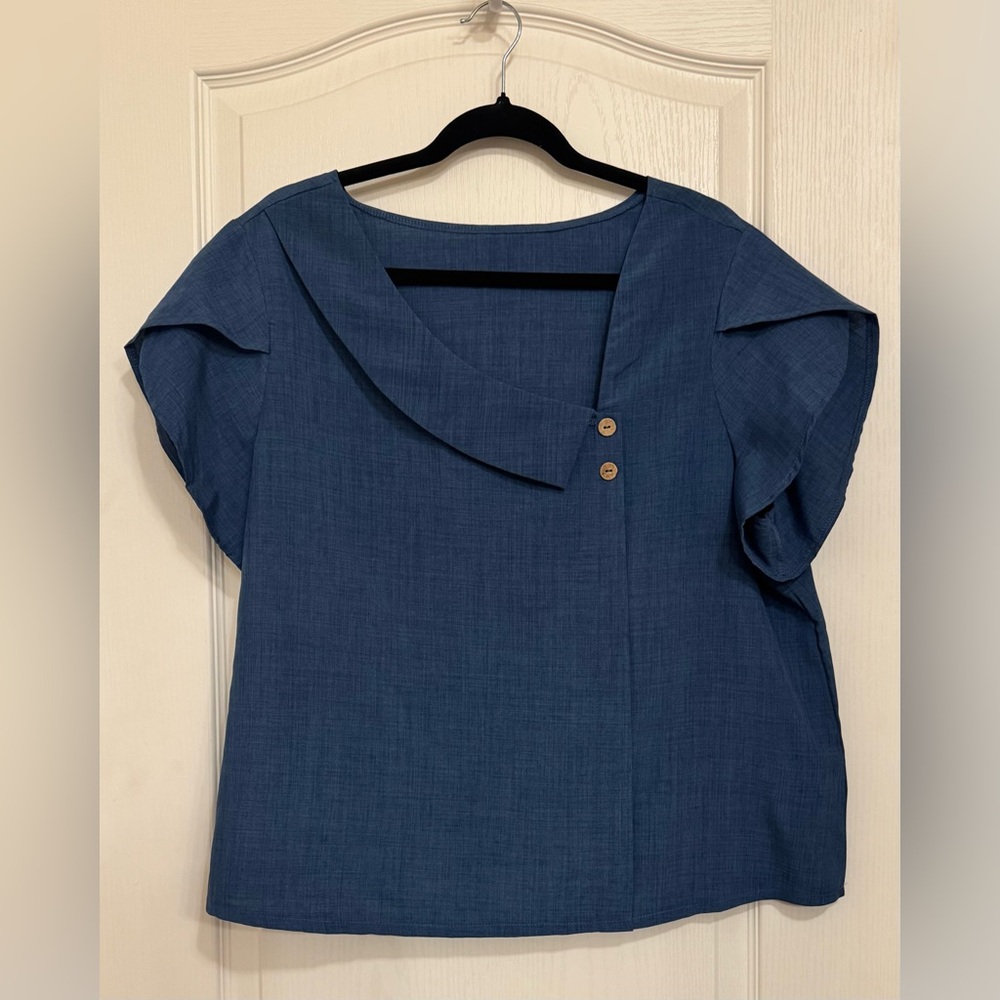 SHEIN Blue Short-Sleeve Asymmetrical Collar Blouse - Picture 5 of 8